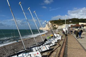 Am Stand von Étretat (Handyfoto)